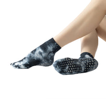 Load image into Gallery viewer, Tie Dye Anti-slip Quarter Length Socks