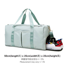 将图片加载到图库查看器，Dazz Signature Duffle Bag
